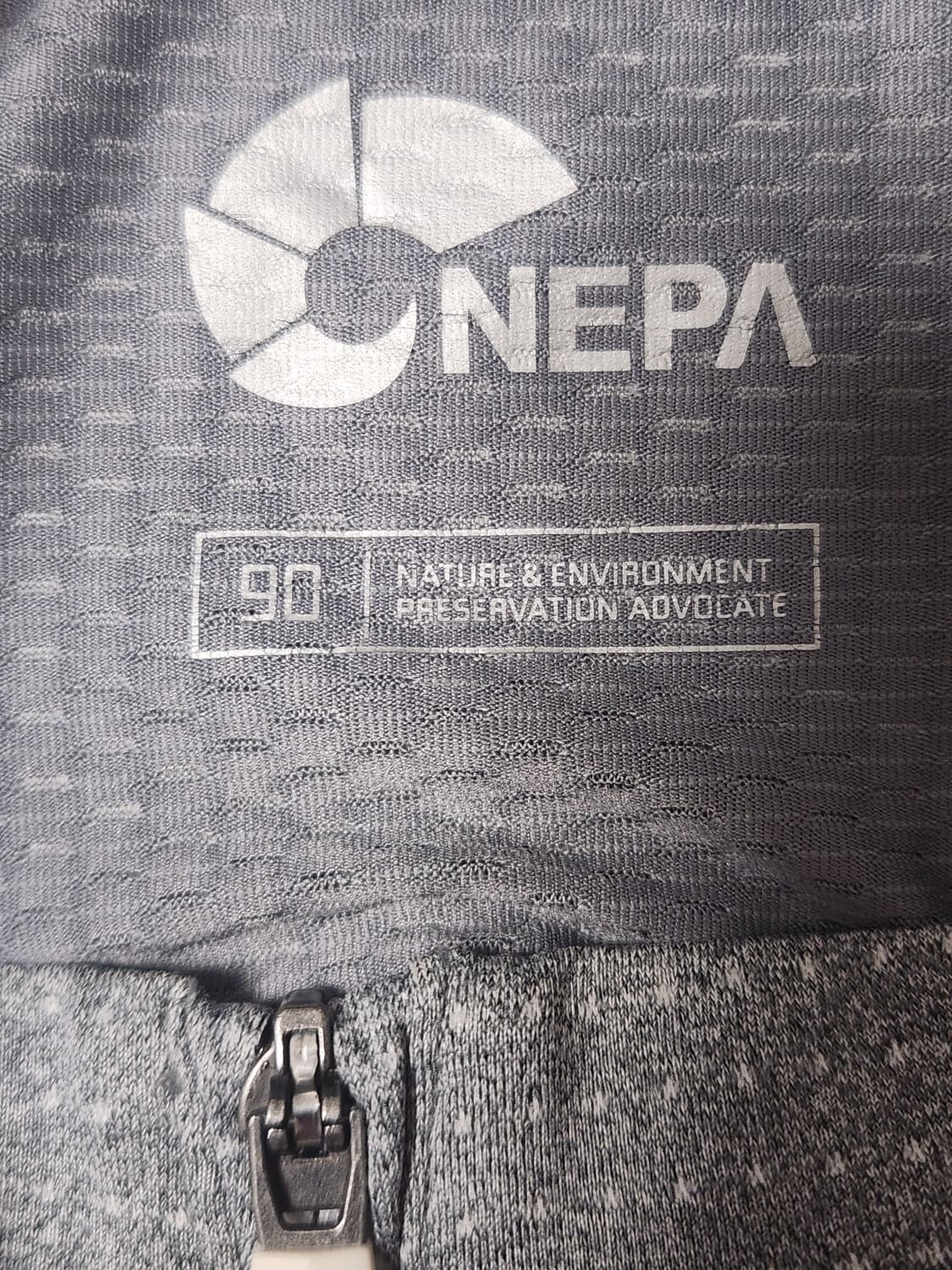 새상품급) 네파 여성 메쉬 하프집업 기능성 반팔티 사이즈 90 S

여러 상품이미지9