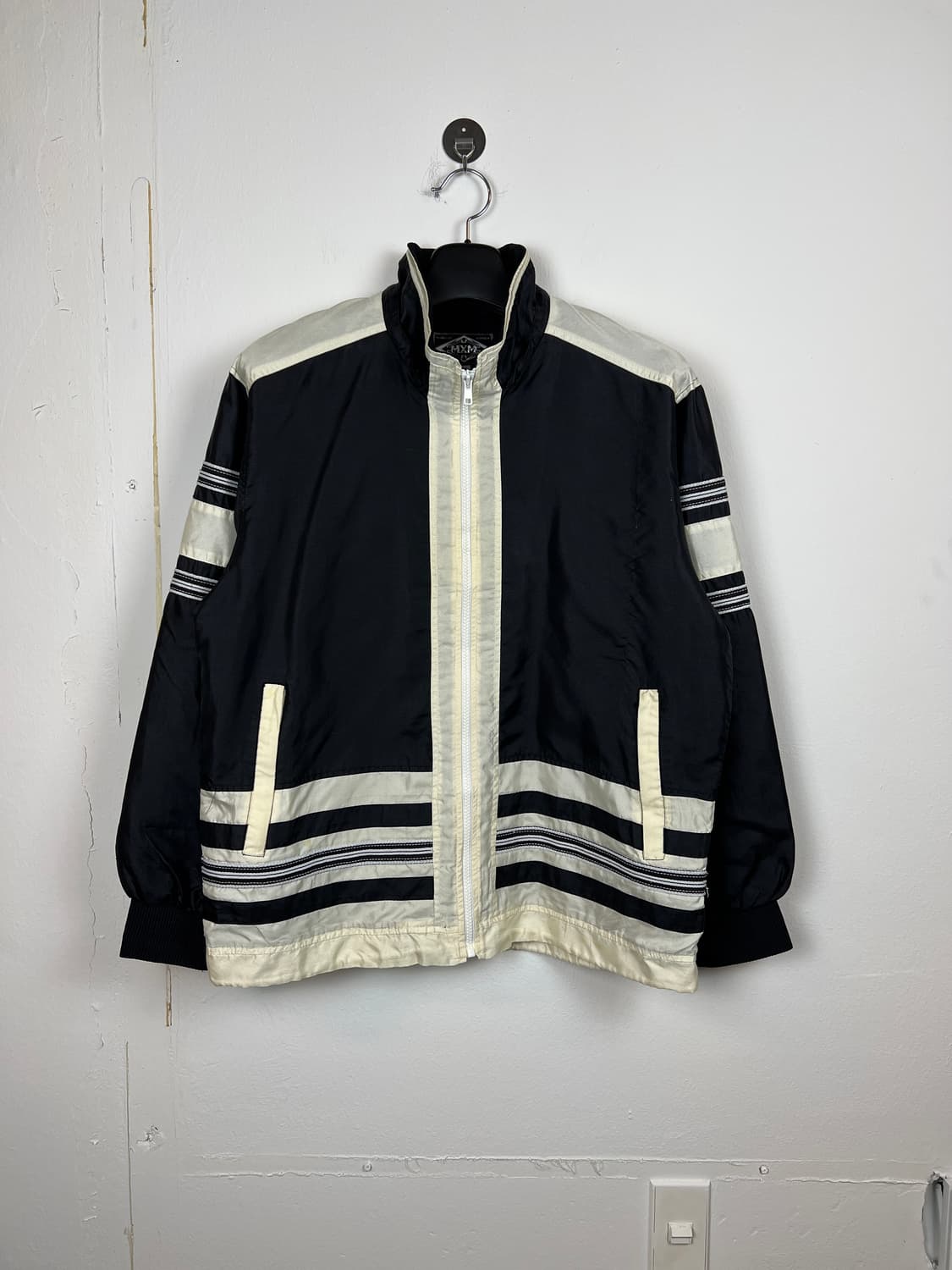 O126 M.CROSS.M 블랙 화이트 자켓 M 상품이미지1