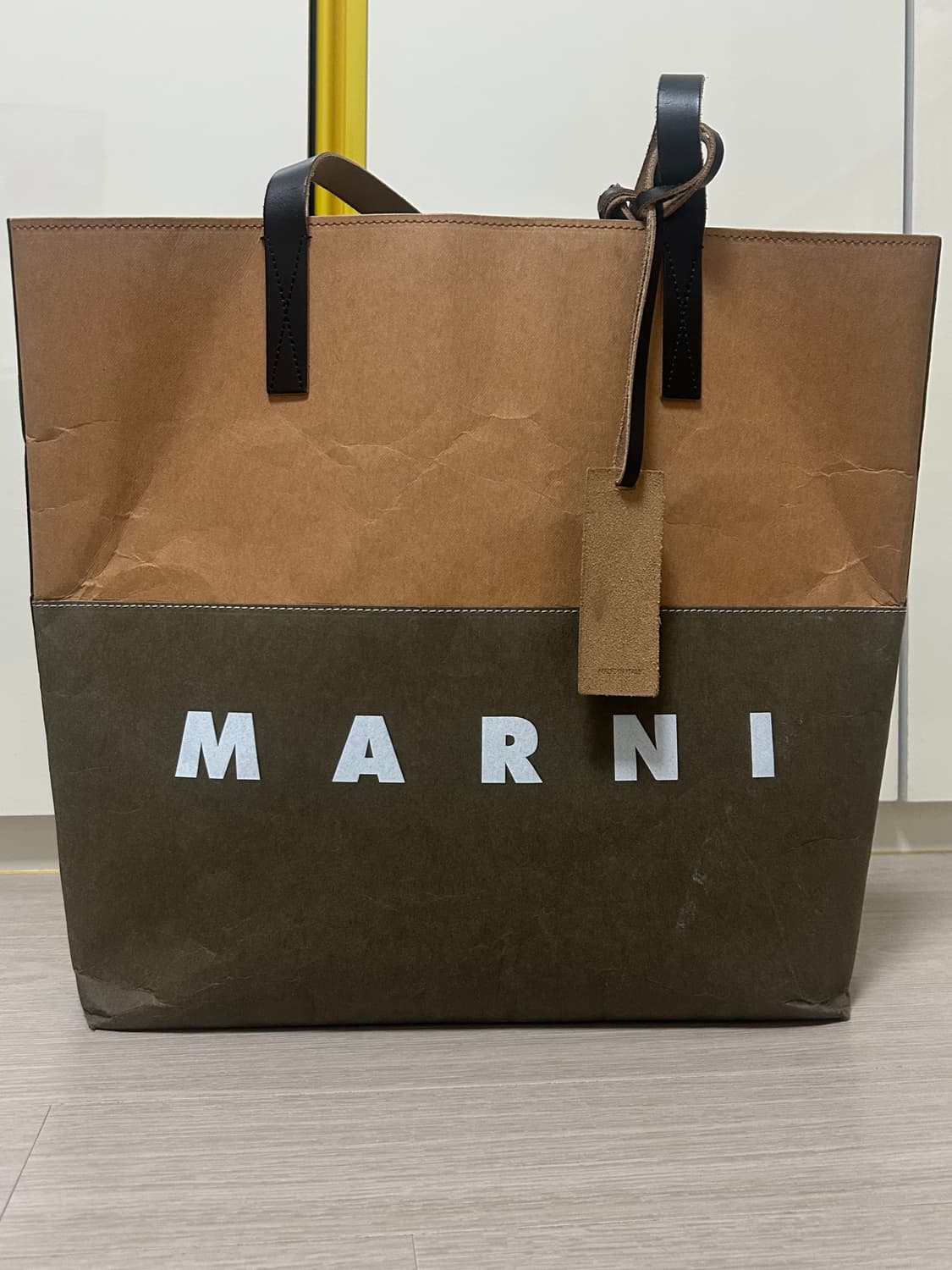 마르니 토트백 상품이미지1