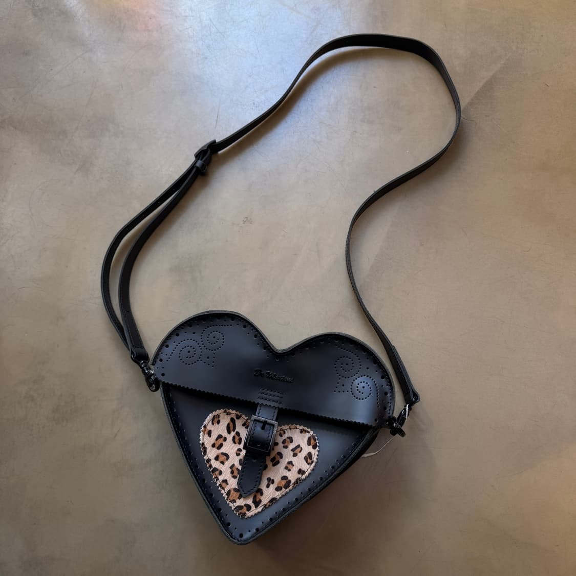 2018  닥터마틴 와일드 하트 발렌타인 한정판 상품이미지1