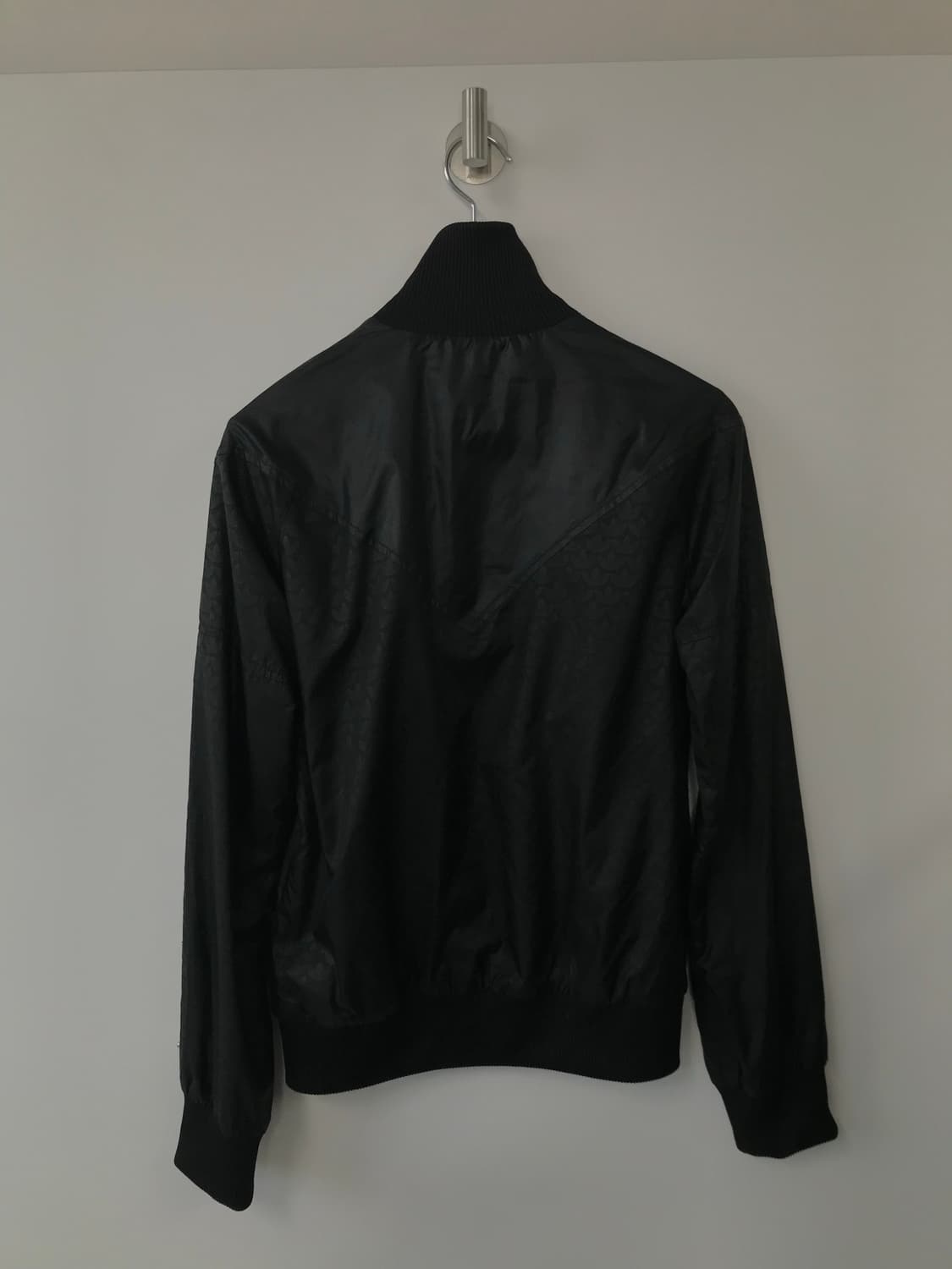 아디다스 자수로고 사이드라인 블랙 바람막이 자켓 상품이미지3