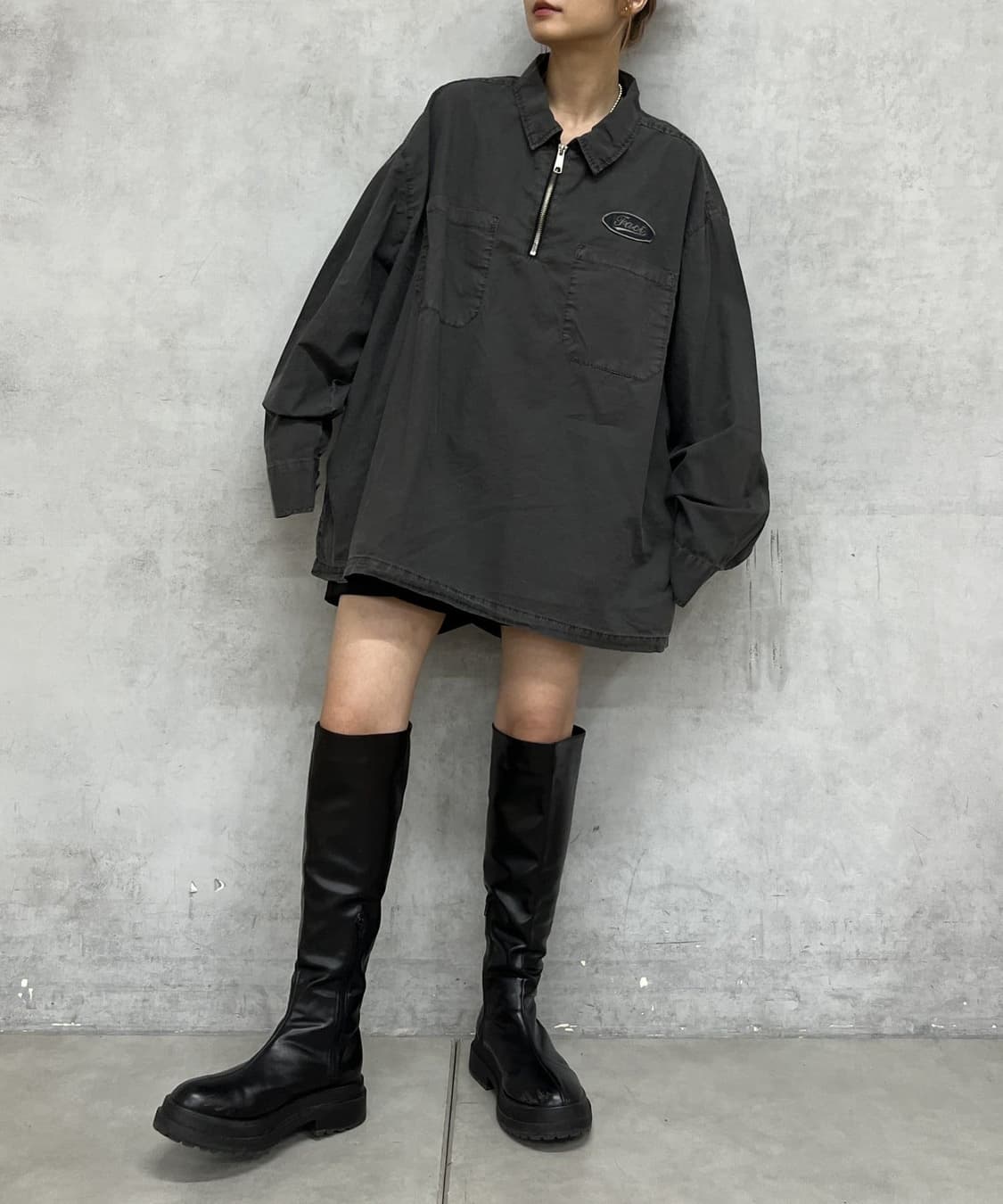 WHO'S WHO gallery Wappen Half Big Shirt 상품이미지2