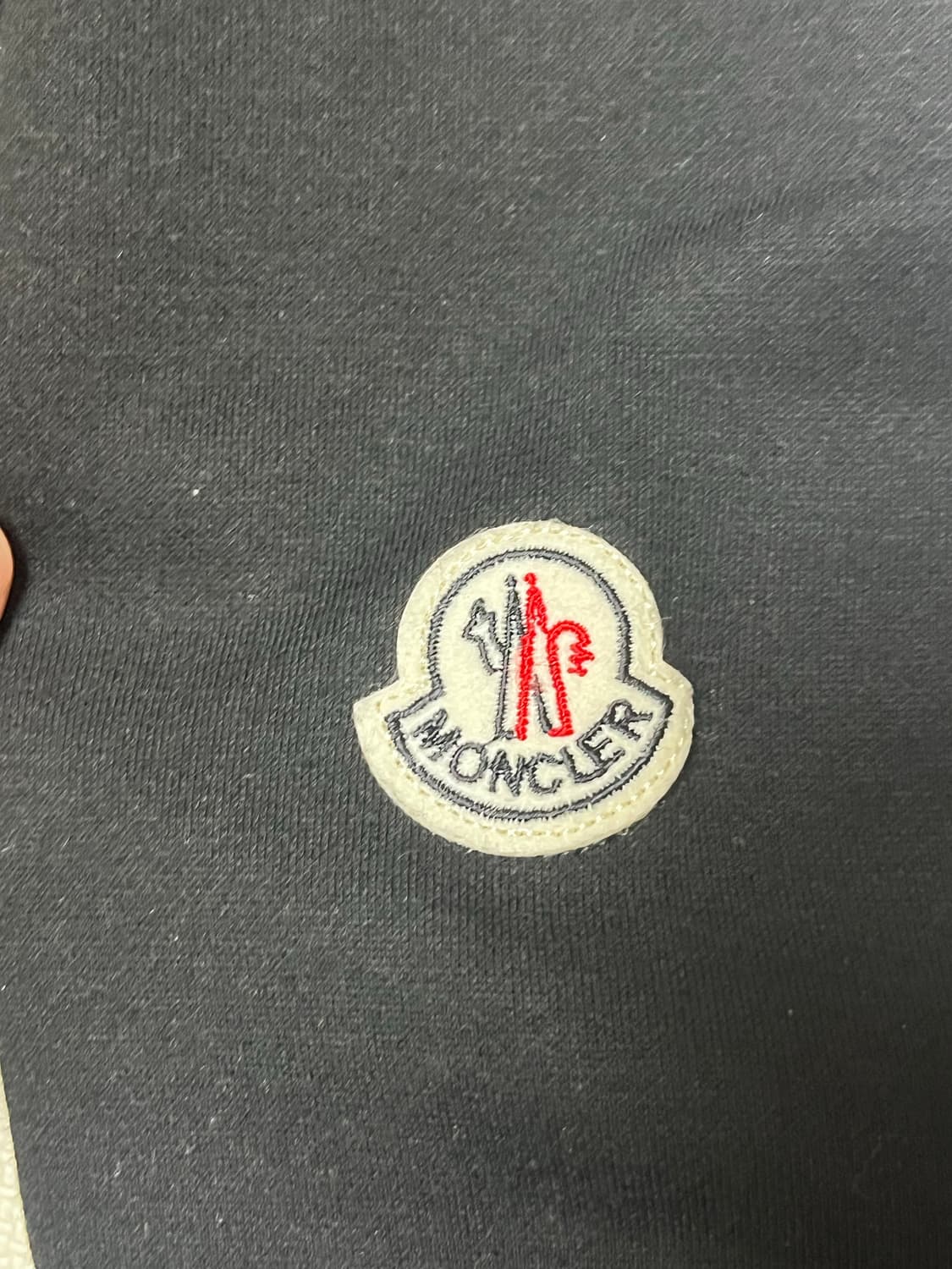 몽클레어 니트맨투맨 상품이미지4