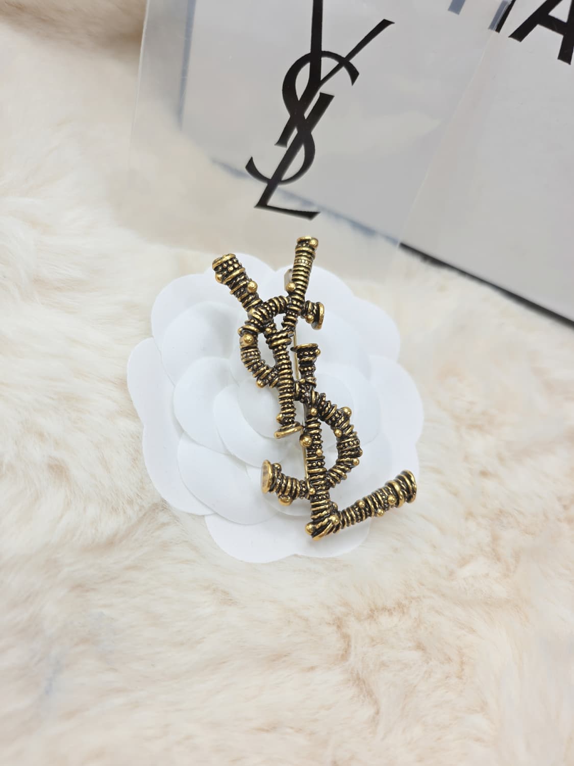 빈티지 엔틱 b2 입생로랑 브로치 상품이미지1