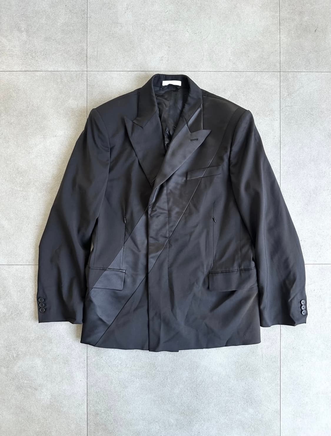 헬무트랭 오버핏 사선 블랙 블레이저 자켓 상품이미지1