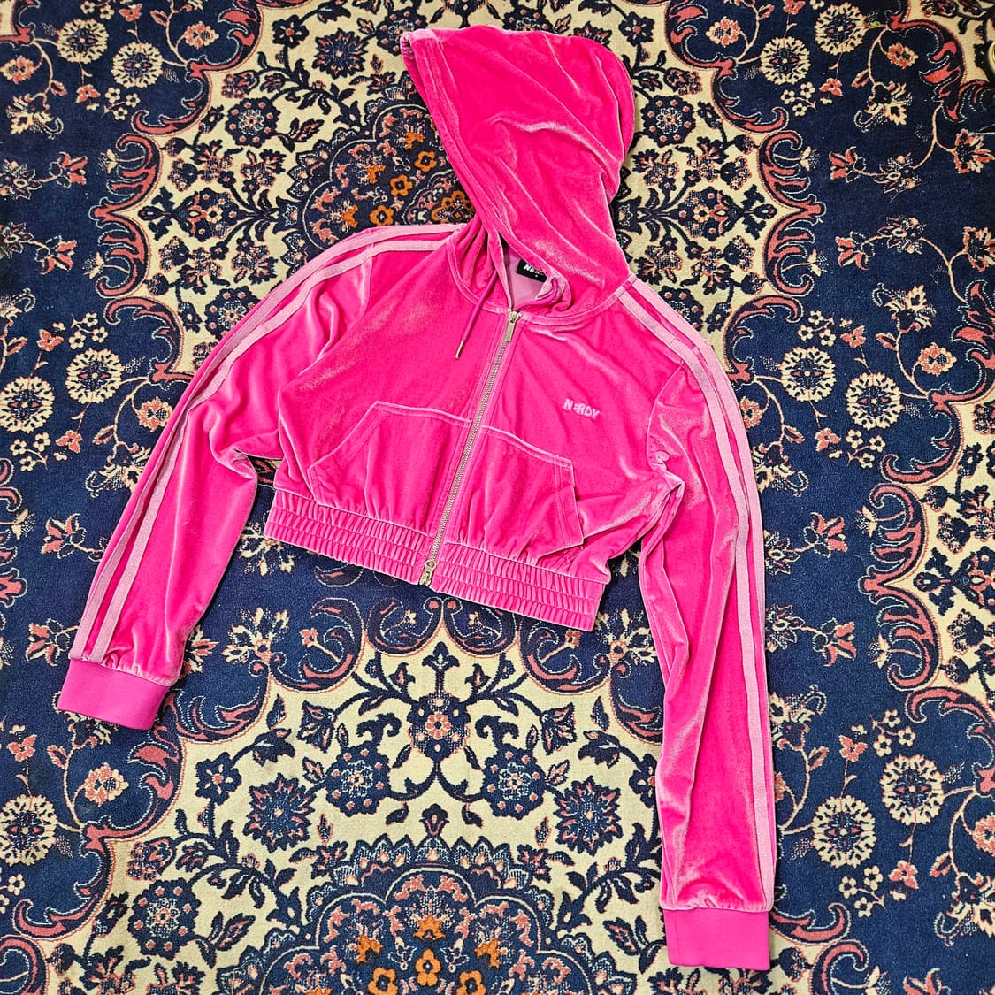 널디(Nerdy) 23fw 벨루어 후드 크롭 저지 S size 상품이미지2