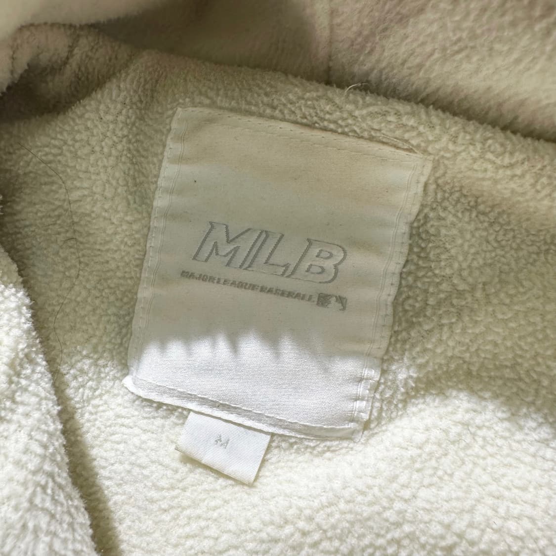 MLB 뉴욕 양키즈 시그니쳐 패턴 쉐르파 후리스 자켓 상품이미지5