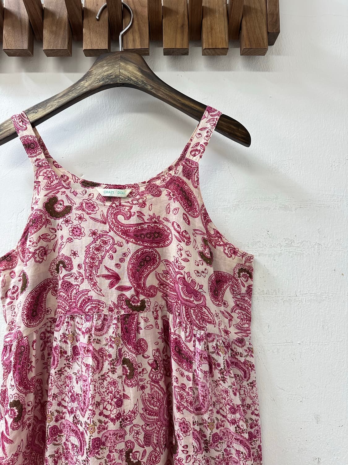 일본빈티지 핑크 페이즐리 패턴 얇은 코튼 슬리브리스 탑 상품이미지2