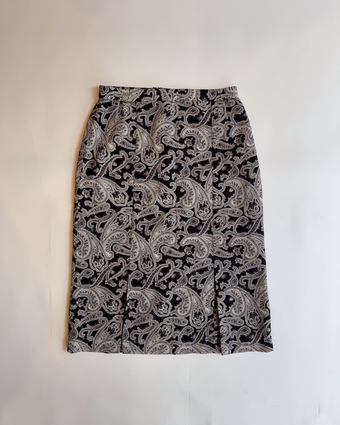 Paisley Pattern H-Line Skirt 상품이미지1
