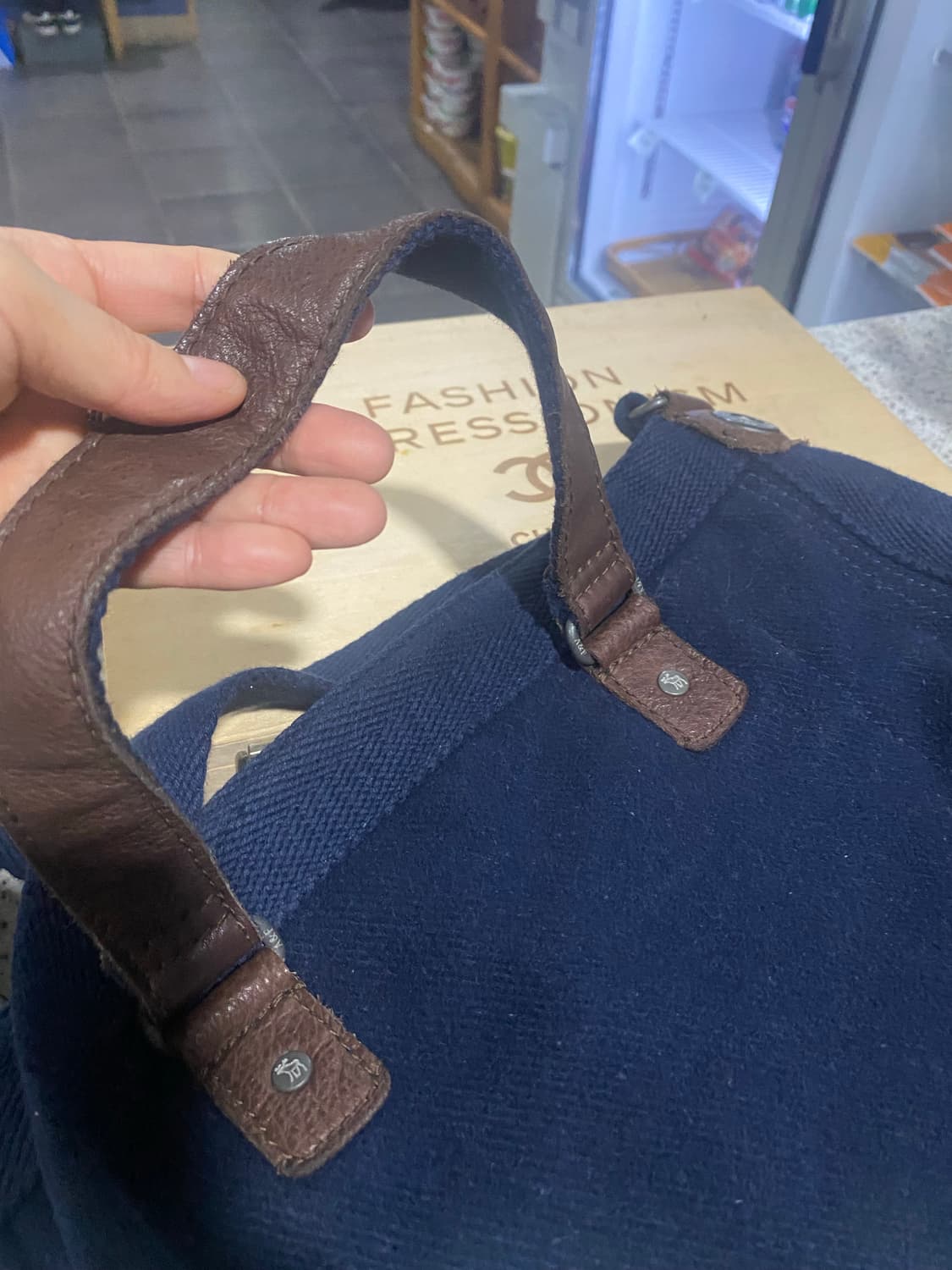 아베크롬비 가죽 배색 패브릭 가방 상품이미지3