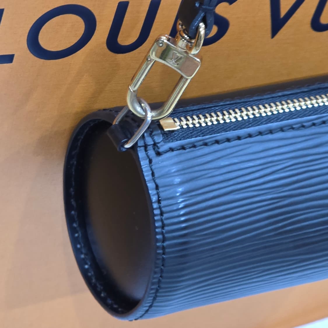 루이비통 에삐 빠삐용 미니백  상품이미지6