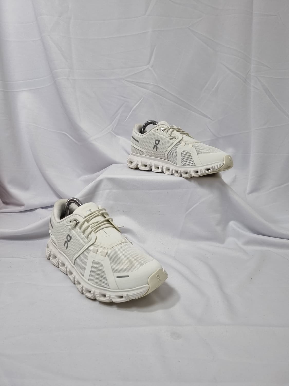 235 온러닝 클라우드 6 스니커즈 러닝화 상품이미지4