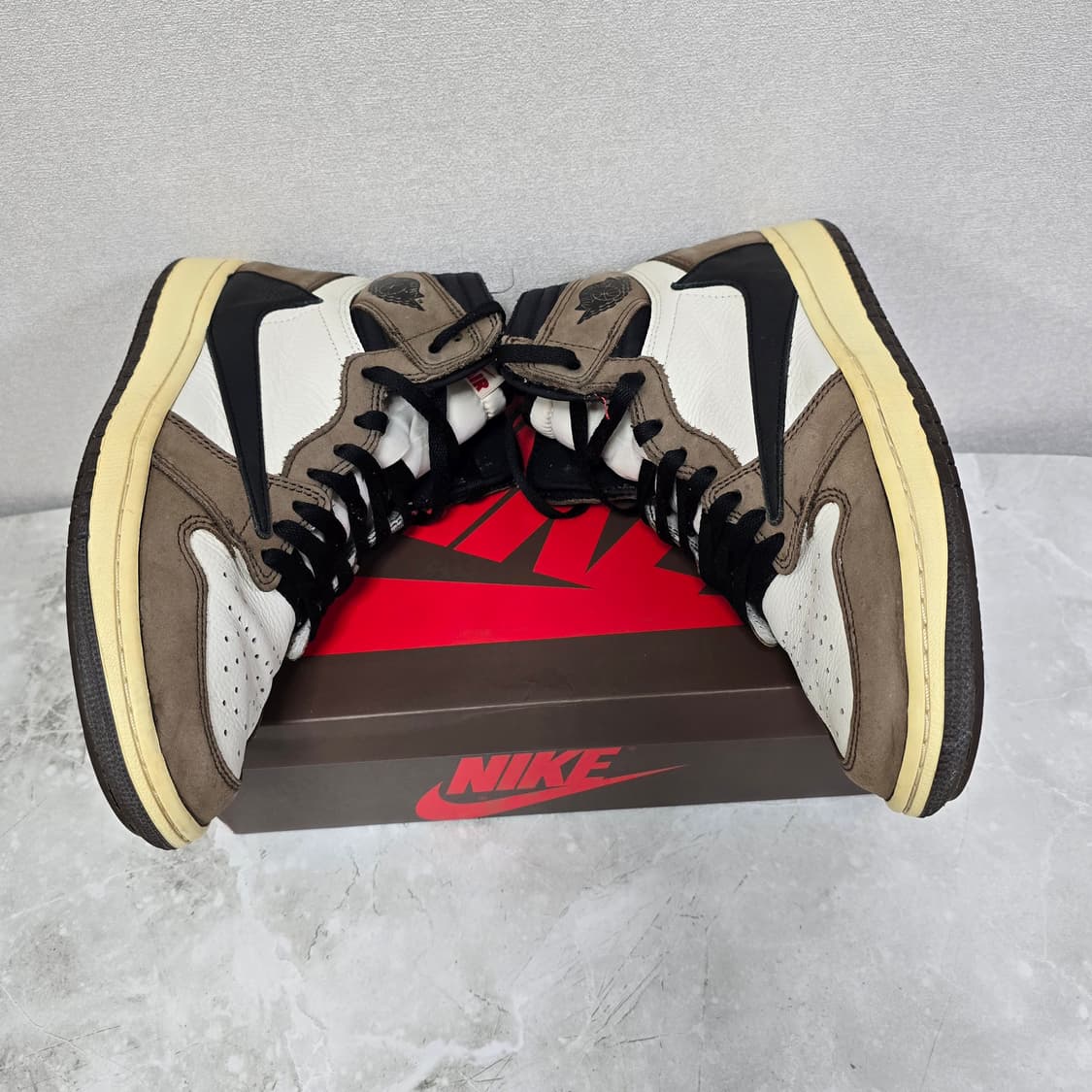 나이키 조던 트래비스 스캇 모카 하이 265사이즈 판매 상품이미지4
