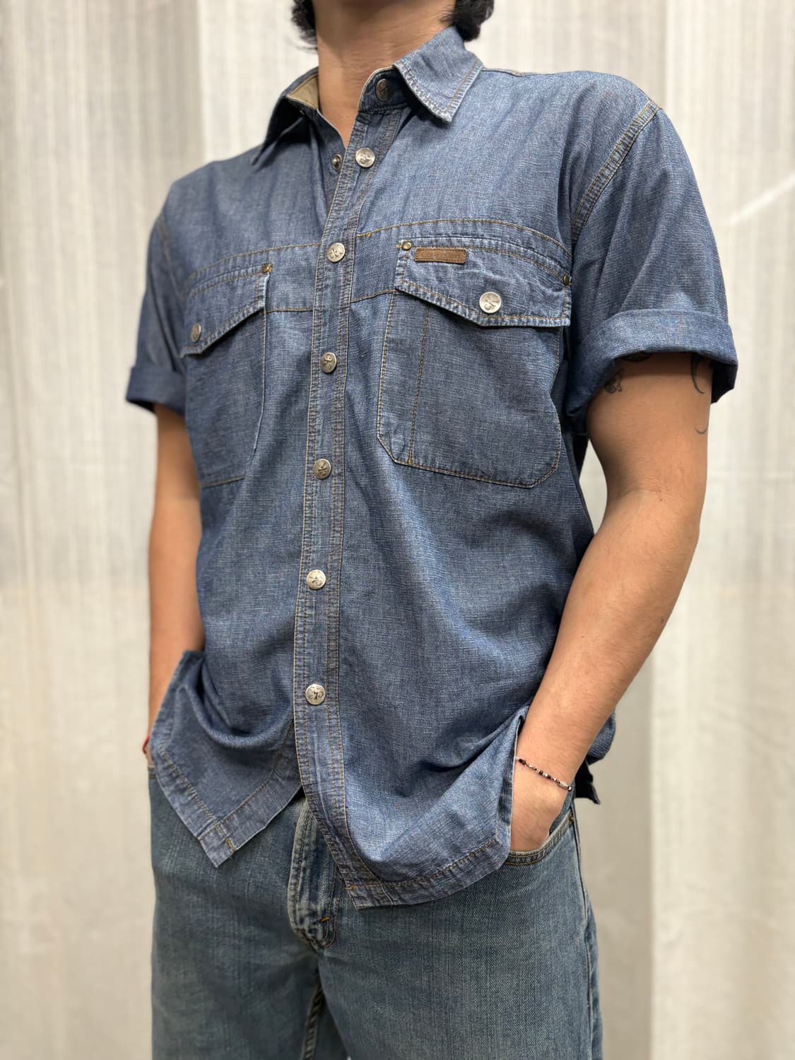 캘빈클라인 진스 샴브레이 데님 반팔 셔츠 상품이미지1