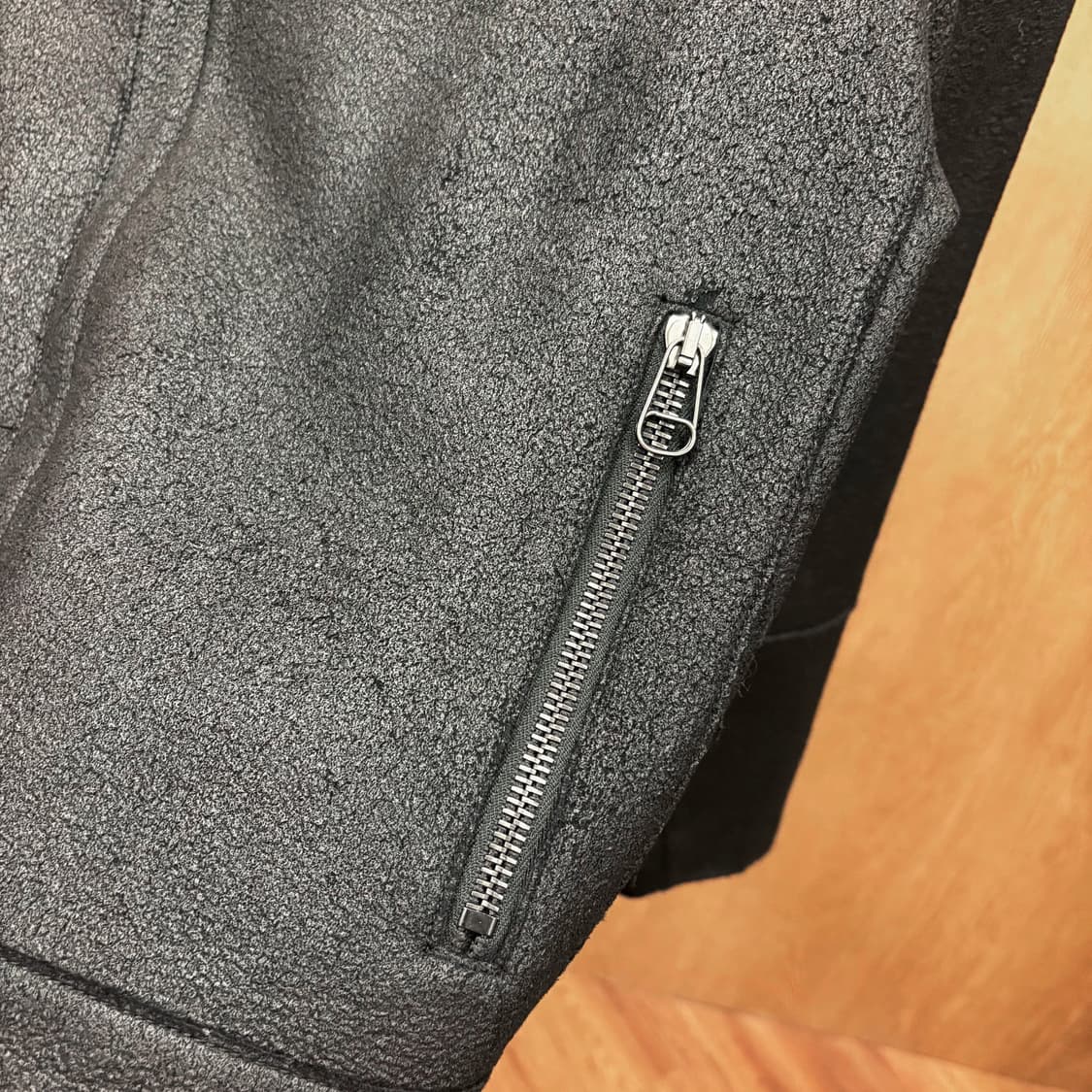 캘빈클라인 미니멀 베이직 카라 자켓 오프 센터 클로징 절개 디테일 블랙 상품이미지6