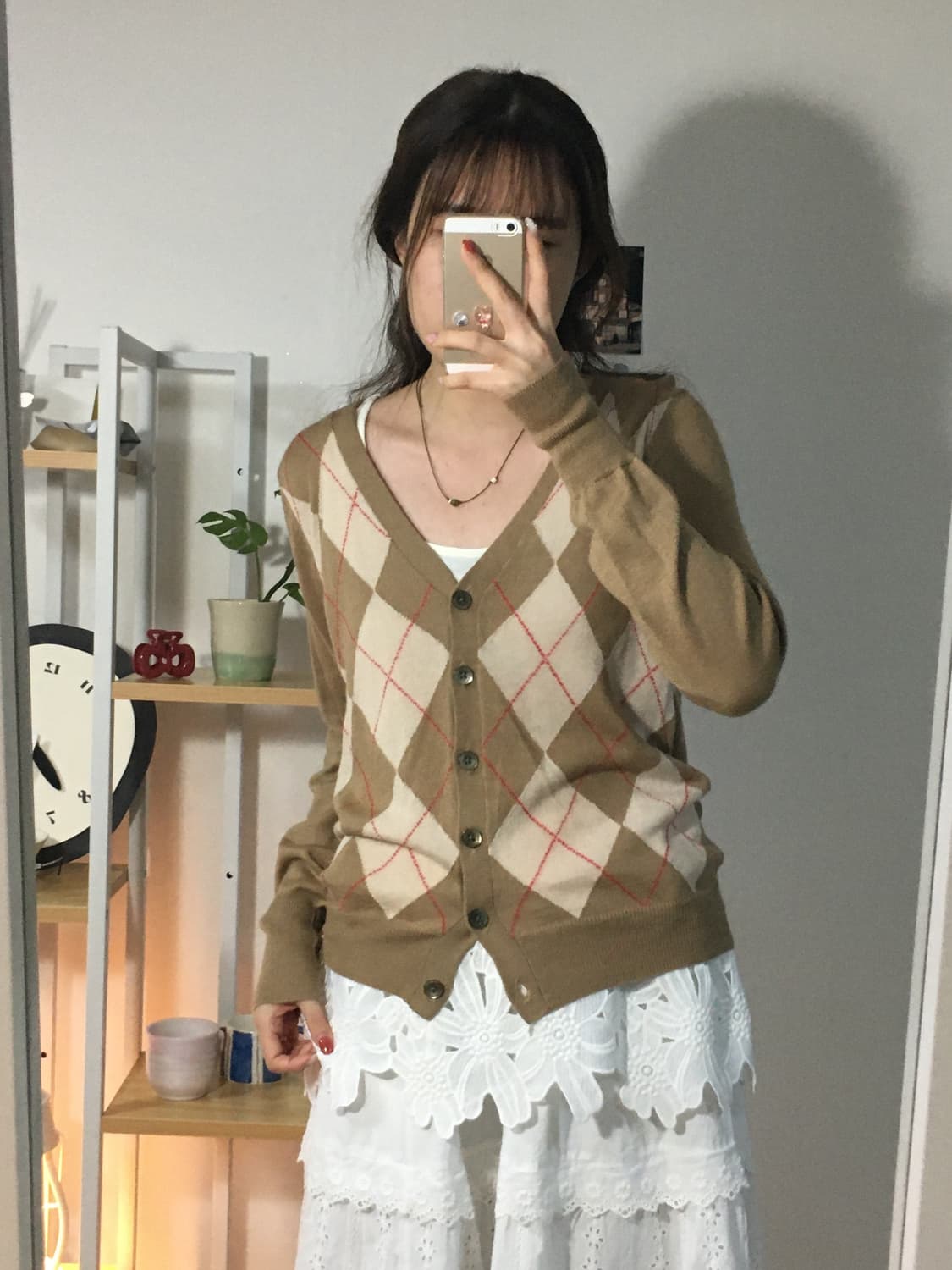 로리즈팜 베이지 아가일 가디건 상품이미지3