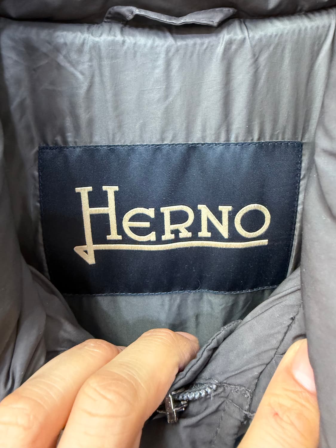 매장판정품) 에르노 남성 패딩 54 상품이미지6