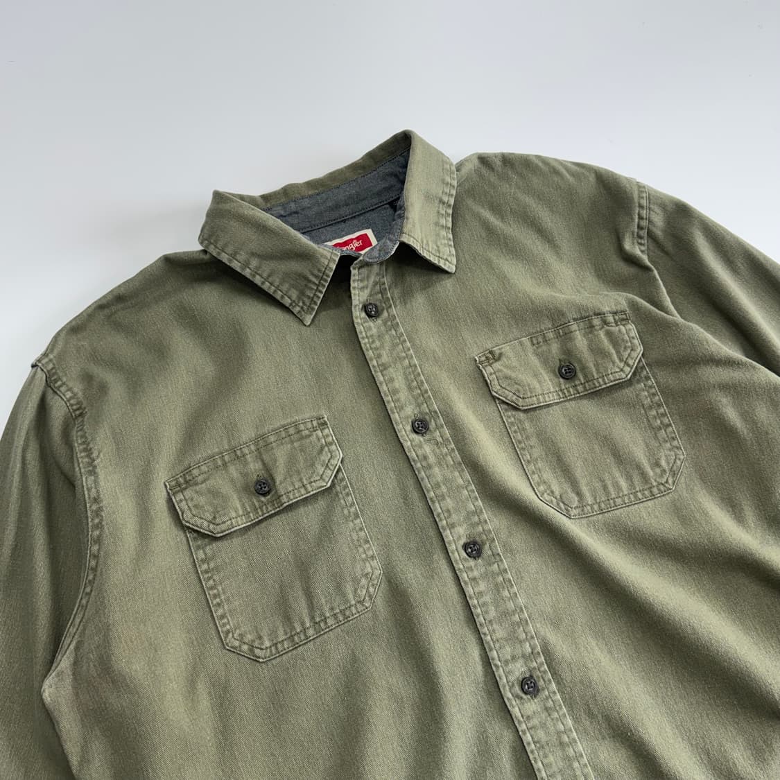 Wrangler 랭글러 카키 투포켓 셔츠 상품이미지4
