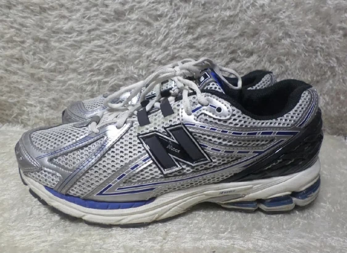 뉴발란스 1906 메탈릭 실버 270 상품이미지1