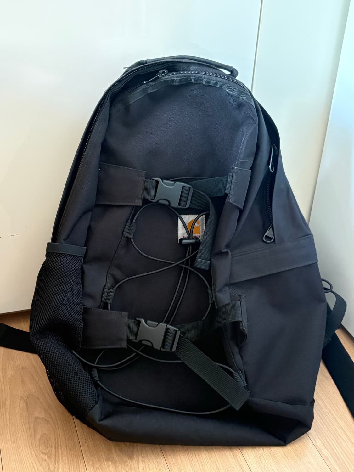 칼하트 킥플립 백팩 블랙 상품이미지1