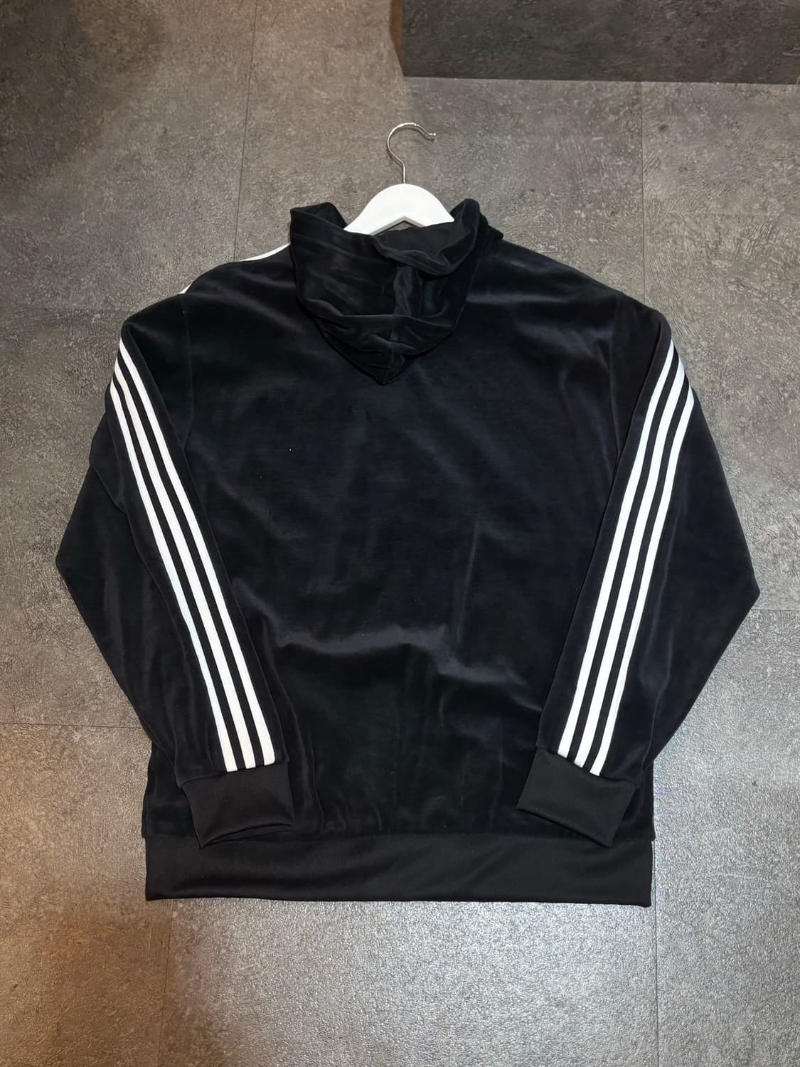 아디다스 벨벳 코지 하프집업 후드티 L사이즈 상품이미지3