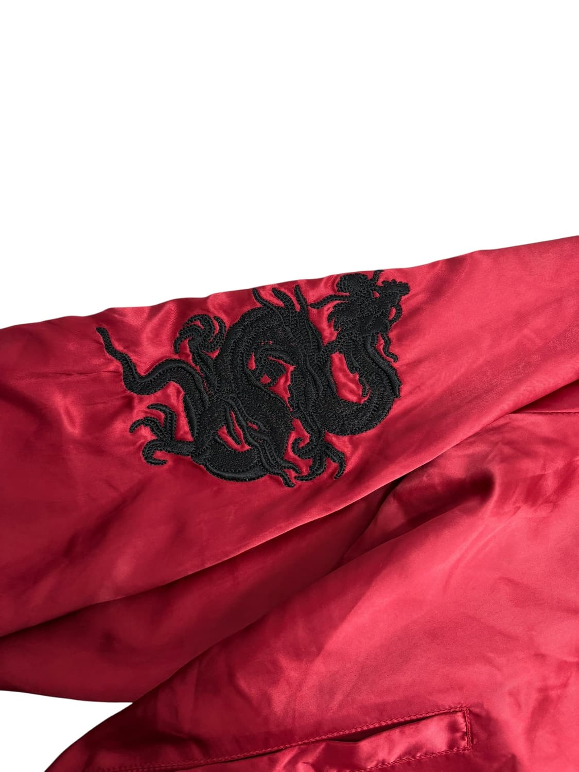 에잇세컨즈 지드래곤 용 자수 스카쟌 자켓 버건디 상품이미지6