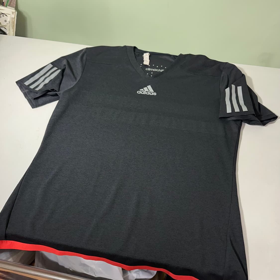 M 아디다스테니스 챠콜 기능성폴리 바리케이드 테니스반팔 상품이미지2