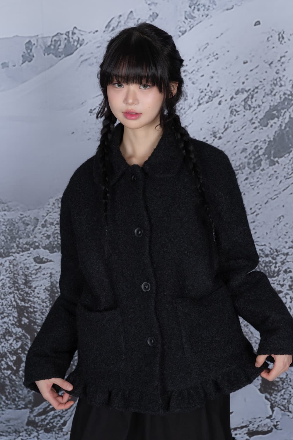 나이엔 라운드 플라켓 숏 코트 라이트그레이 상품이미지3