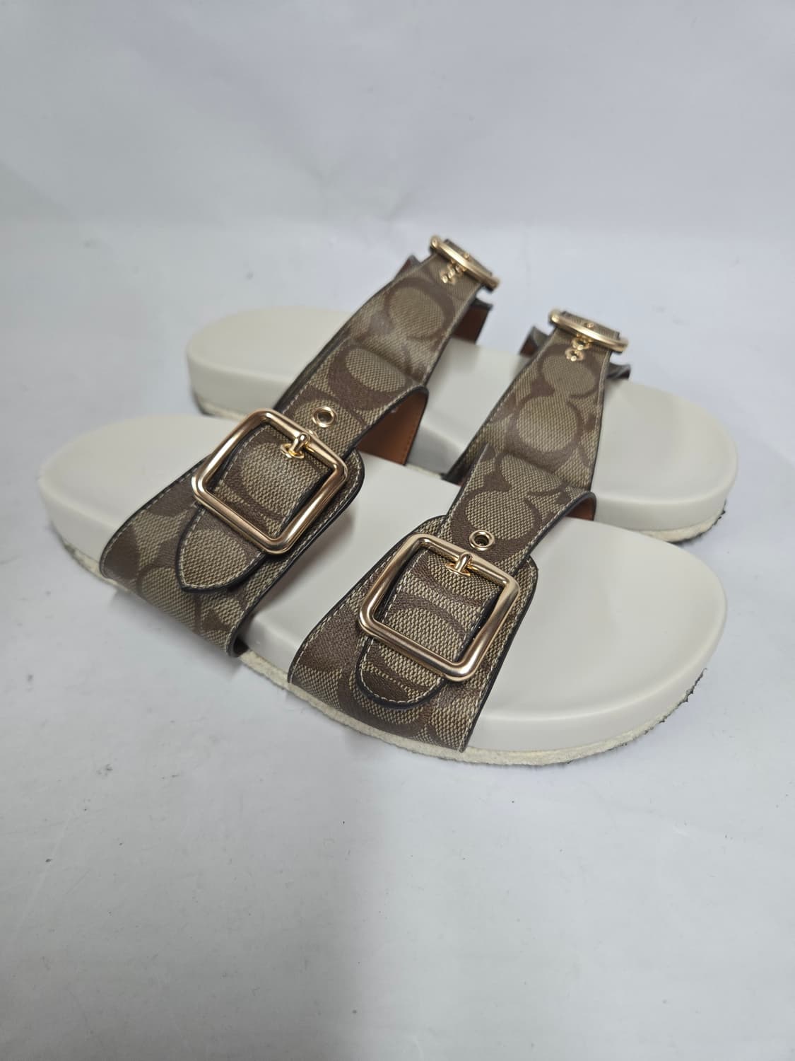 코치 시그니처 버클 샌들 슬리퍼 230 상품이미지1