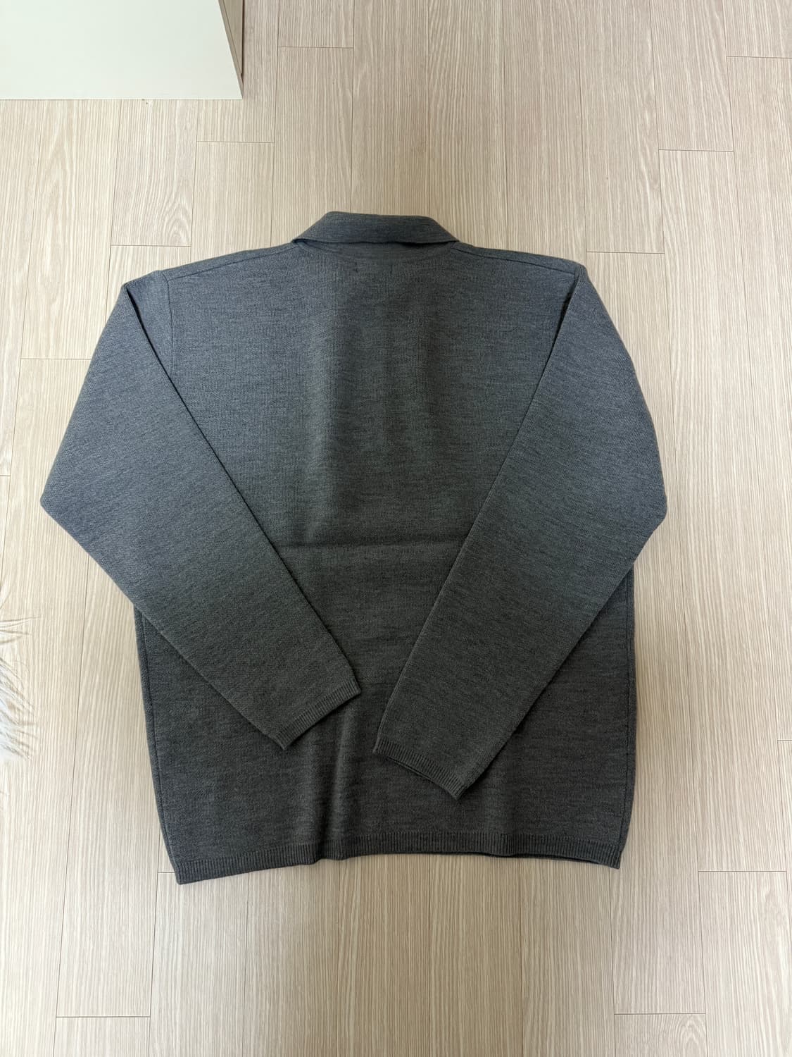 쿠어 카라긴팔니트 m 새상품 상품이미지2