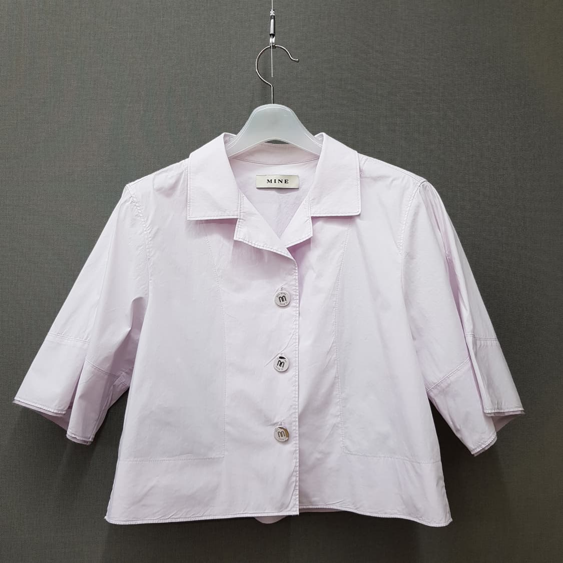 한섬 마인 2022 오픈카라 반팔 블라우스 82-94-160사이즈 상품이미지1