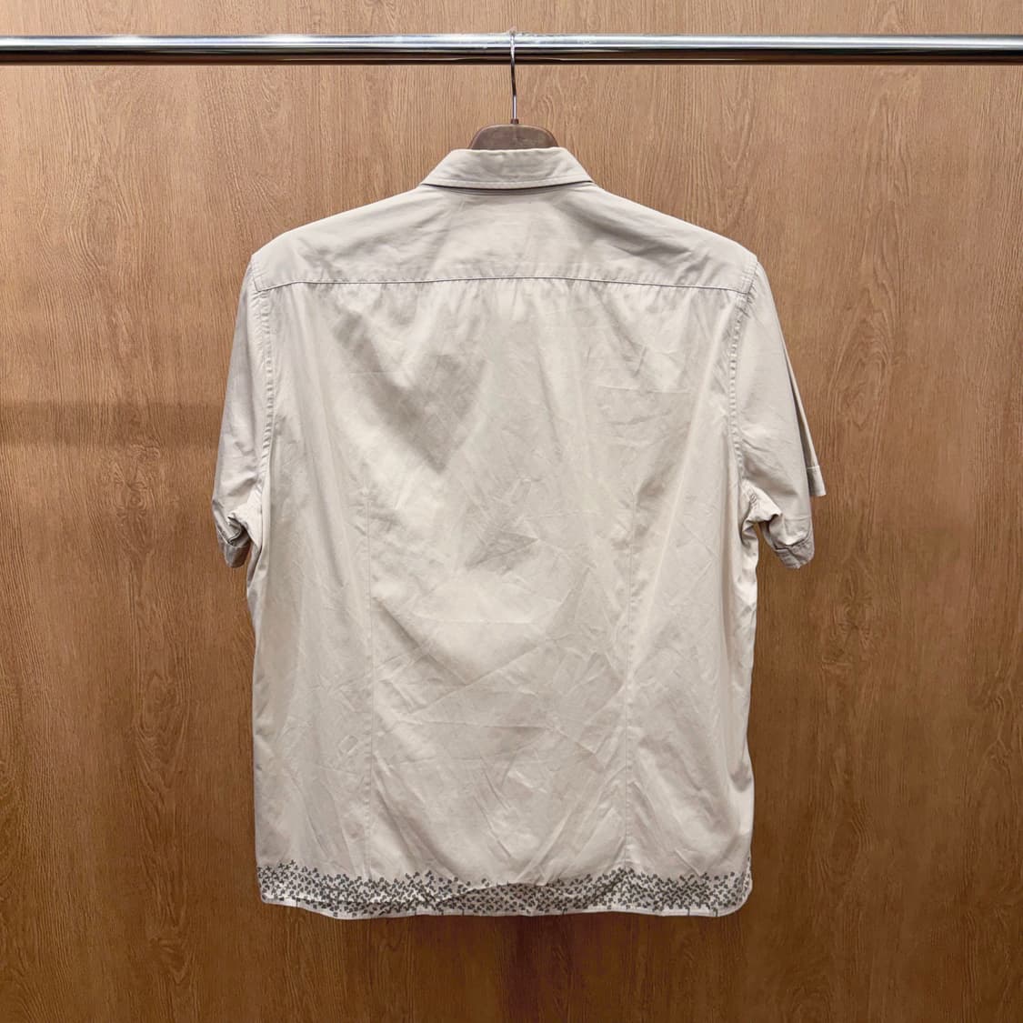 휴고 보스 반팔 셔츠 도트 패턴 프린팅 로고 탭 디테일 베이지 상품이미지3