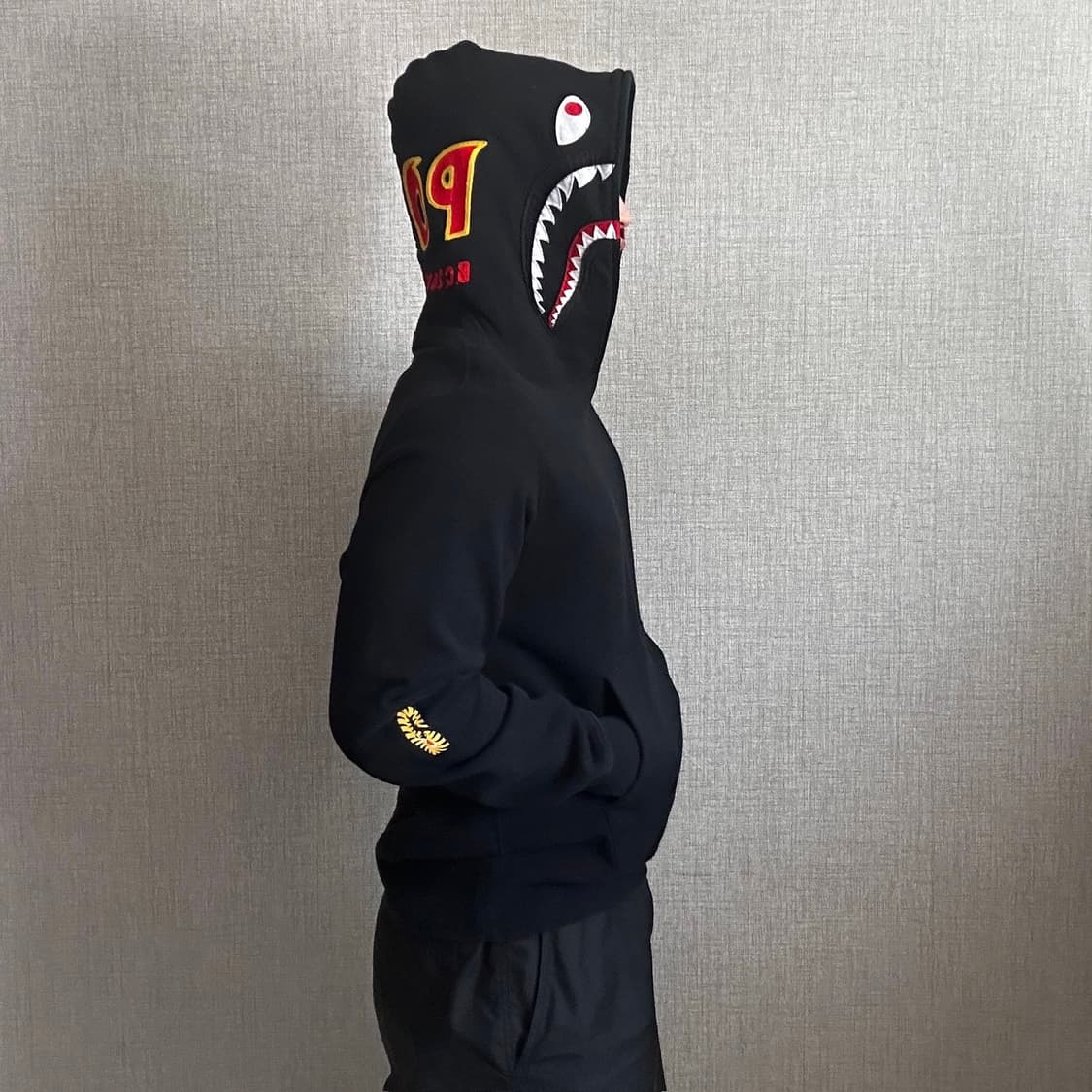 Bape 베이프 Ponr B.C 샤크 블랙 후드티 상품이미지1