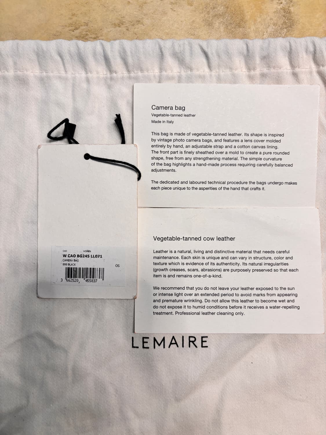 르메르 카메라 백 블랙 상품이미지3