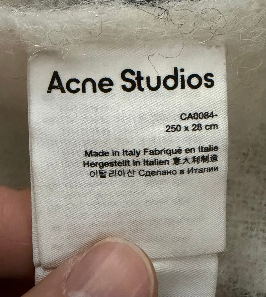 [아크네스튜디오] Vally 모헤어 체크 머플러 (그레이/블랙) 상품이미지2