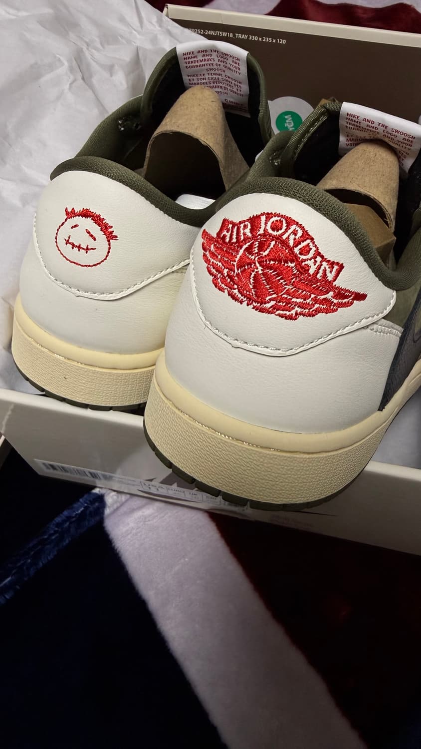 [290] 나이키 트래비스 스캇 로우 리버스 올리브 상품이미지5