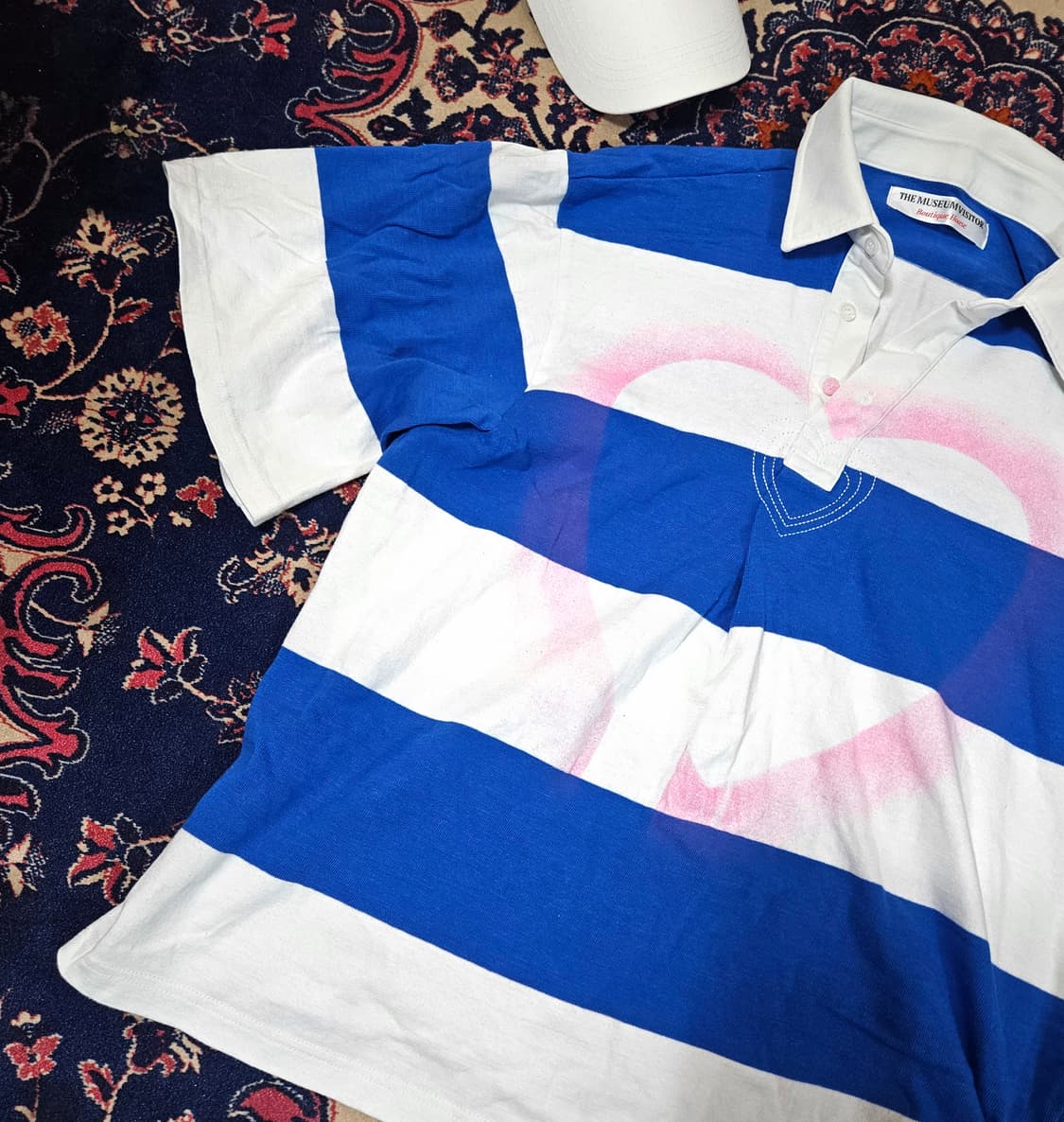 더뮤지엄비지터 하트 스트라이프 박시 카라티셔츠 Free 상품이미지5