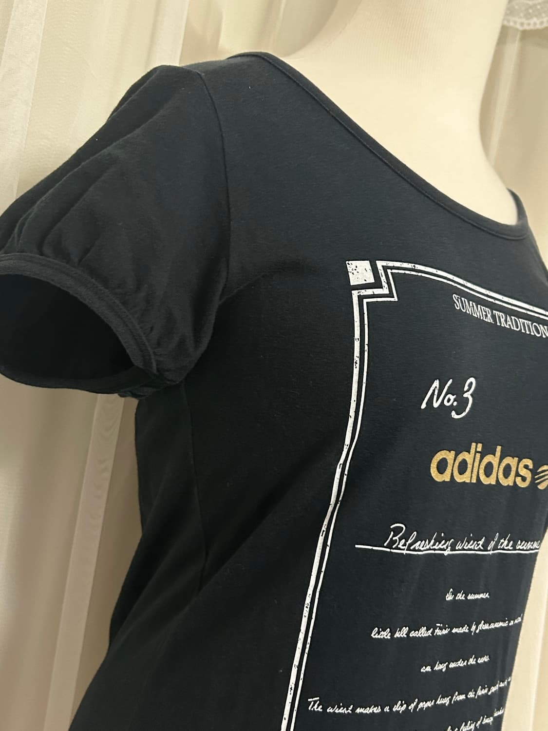 아디다스 퍼프소매 로걀맛 딱붙 탑 상품이미지3