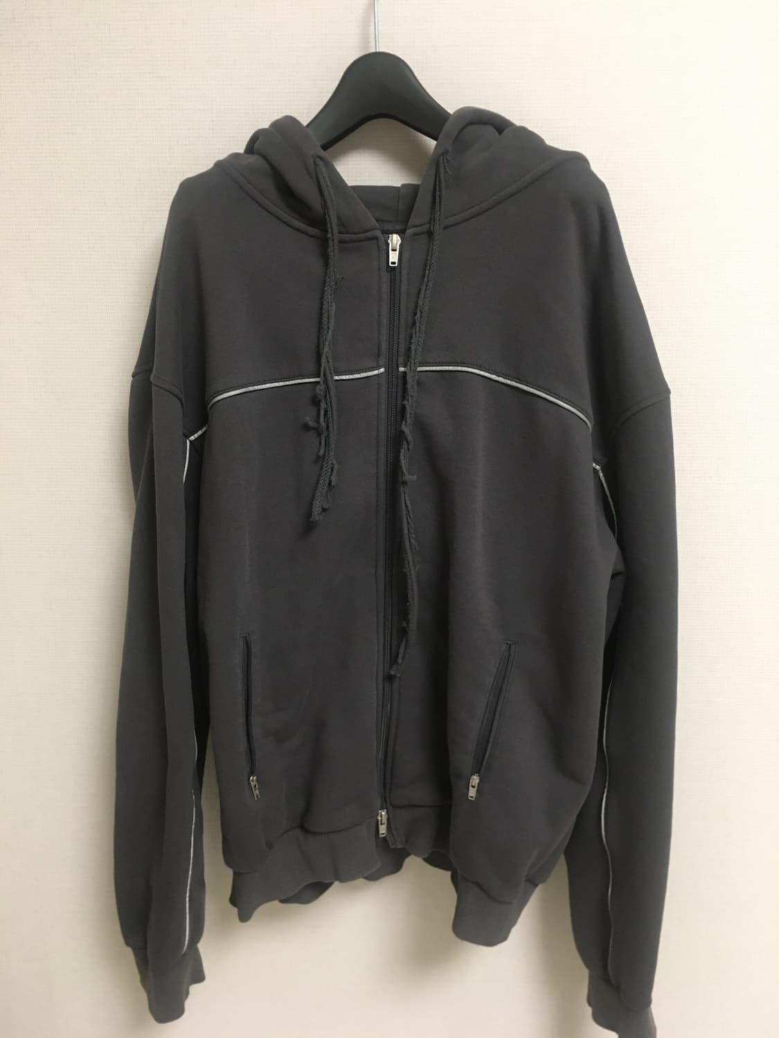 마뗑킴 후드집업 차콜 상품이미지1