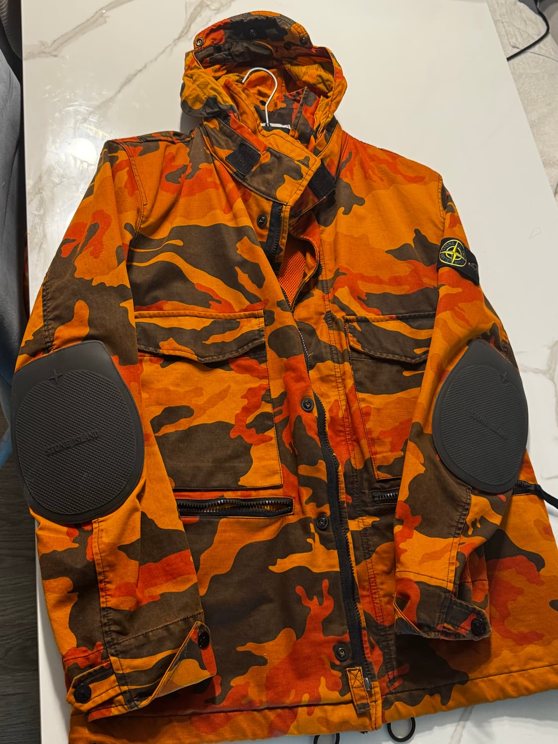 스톤아일랜드 가먼트다이 왁싱 러버패드 오렌지 카모자켓 size L 상품이미지3
