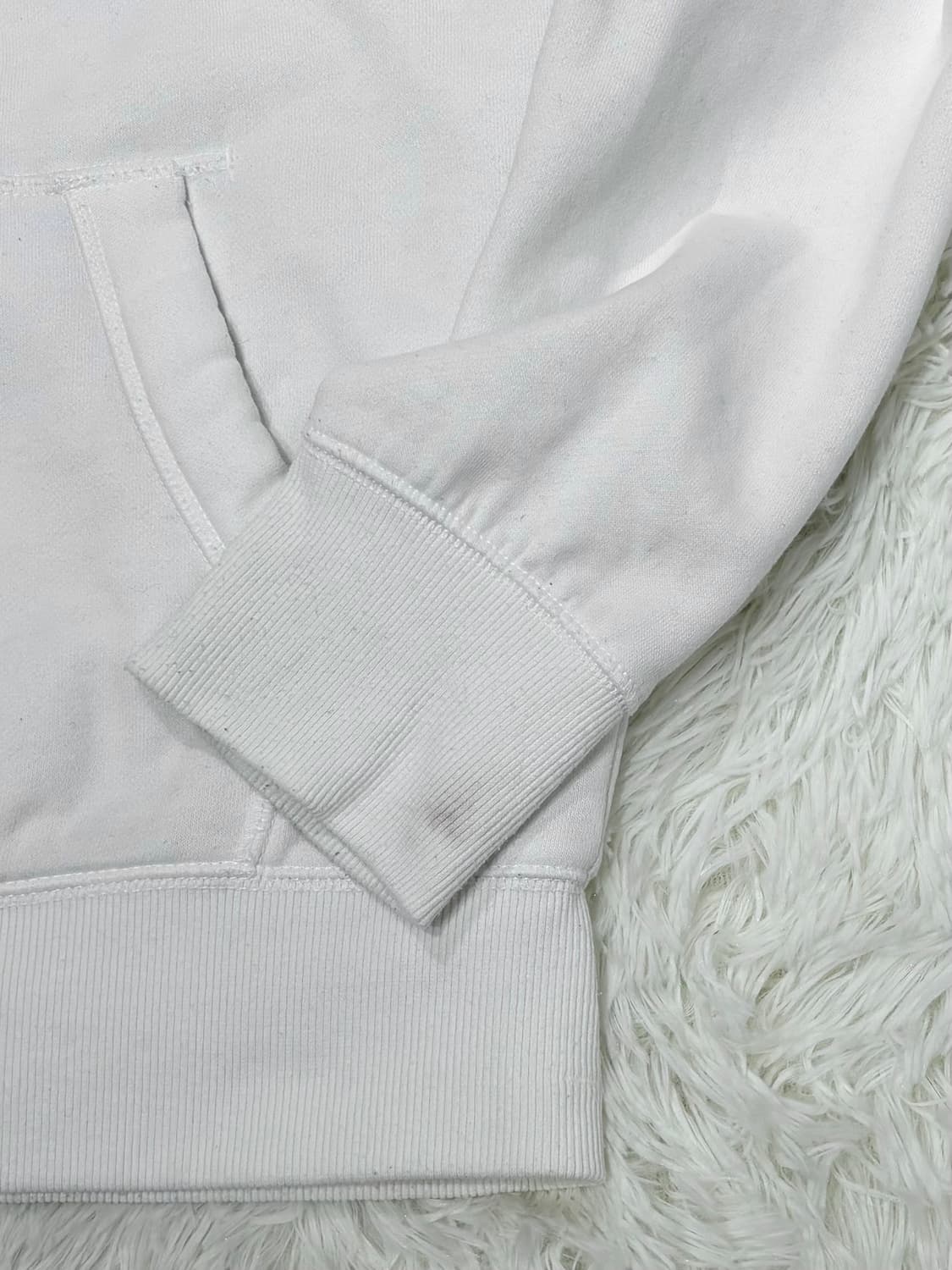 후아유 화이트 양털 후드집업 상품이미지7