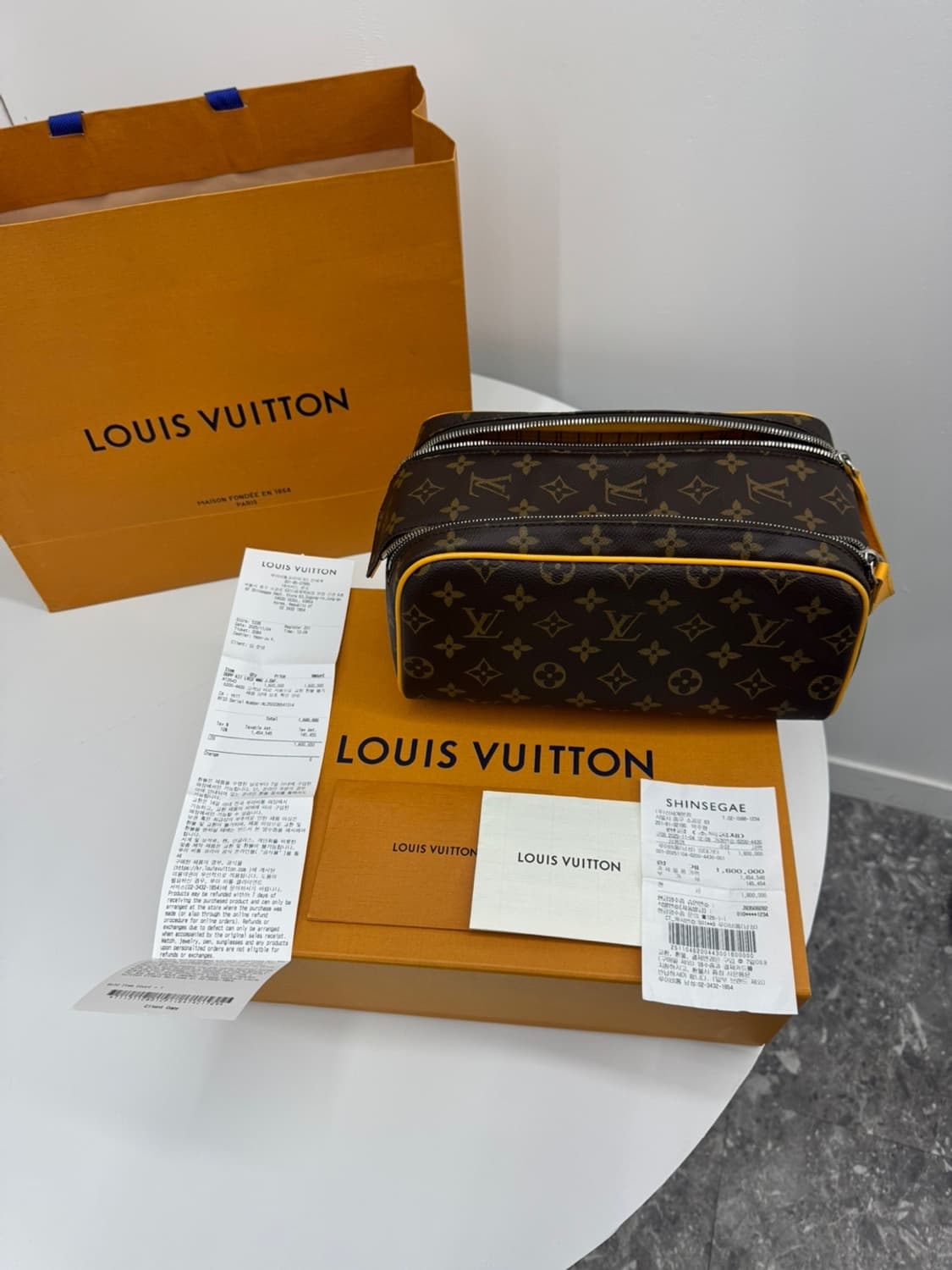 [백화점] 루이비통 돕 키트 토일렛 파우치 사프란 옐로우  상품이미지2