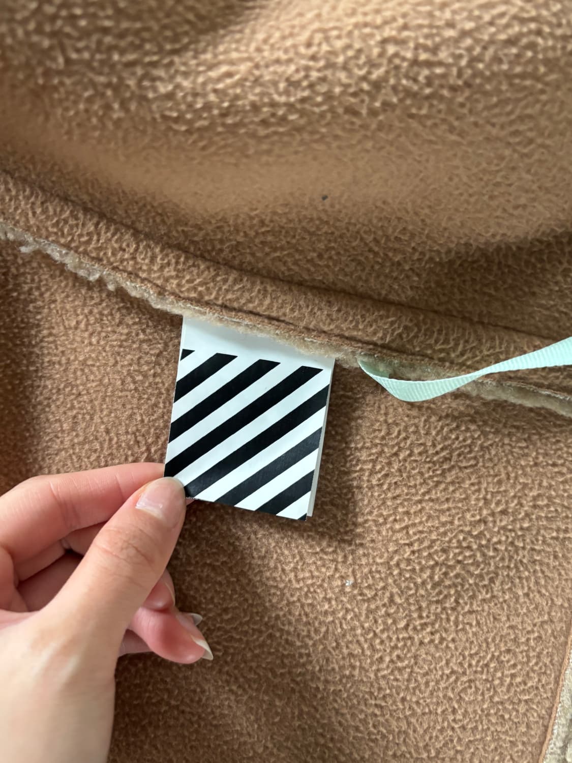 Off-White 오프화이트 베어 시어링 트랙자켓 상품이미지9