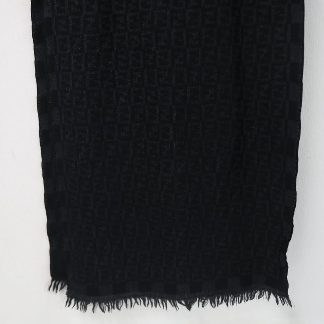 펜디 로고워크  울 머플러 46633 상품이미지2