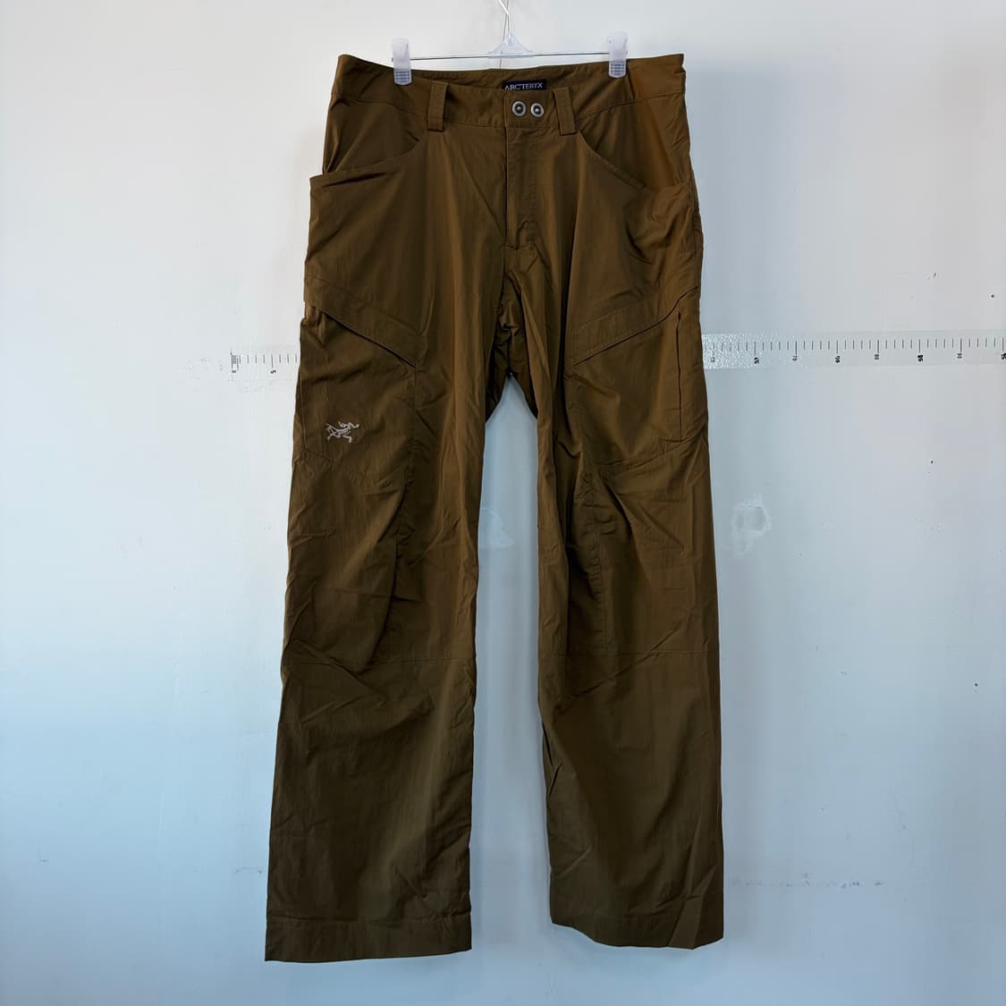 아크테릭스 브라운 바지 상품이미지1