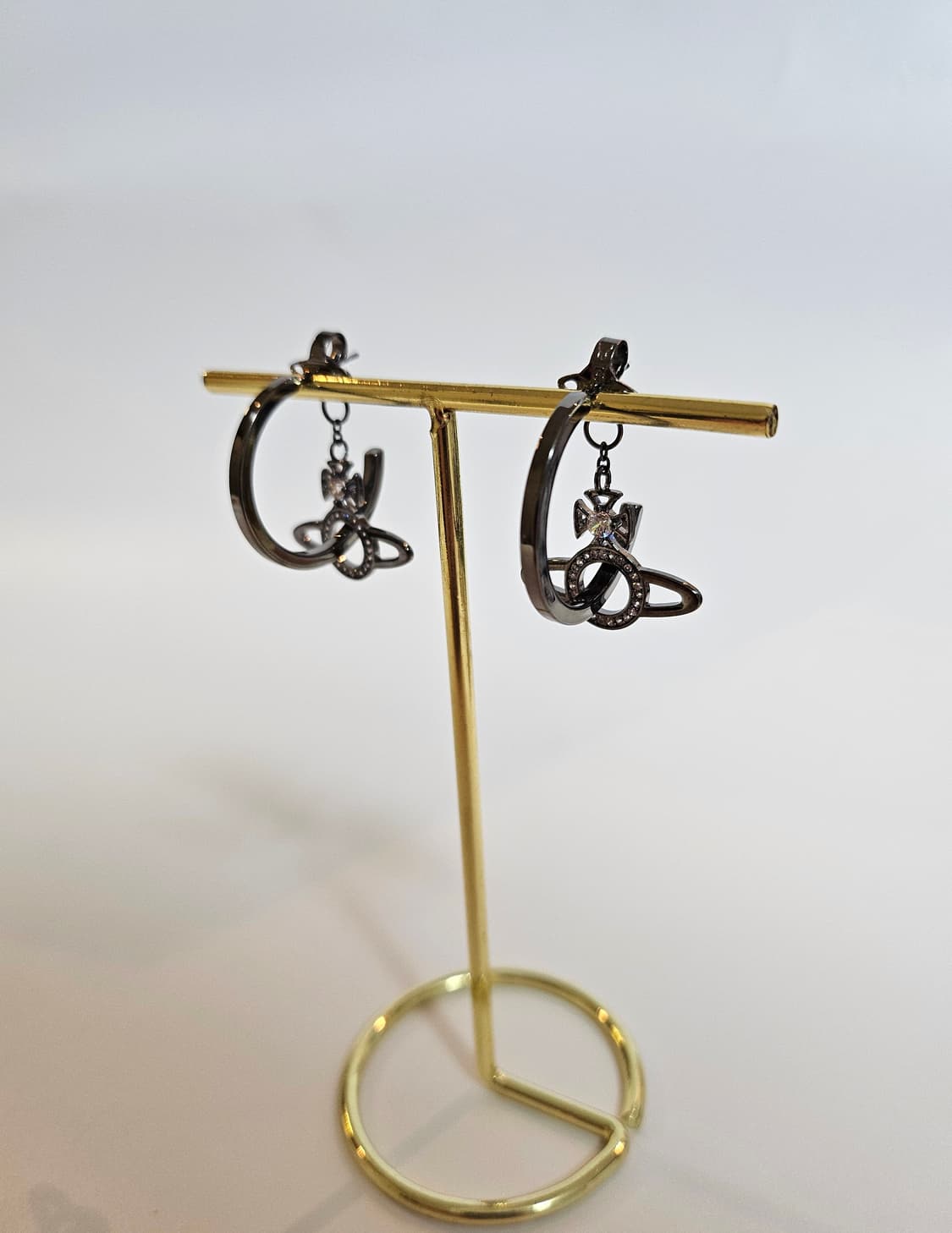 비비안웨스트우드 업사이클링 후프링 귀걸이 상품이미지5