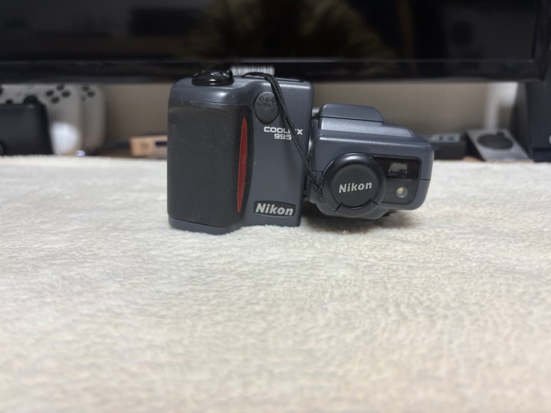 📸🖤 레트로 감성 끝판왕 회전식 바디 니콘 쿨픽스 995 (Coolp 상품이미지3