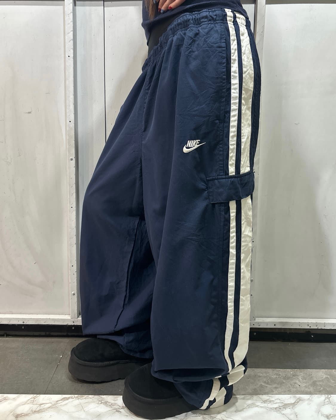 90s NIKE  네이비 &아이보리 나일론 트랙 팬츠 상품이미지1