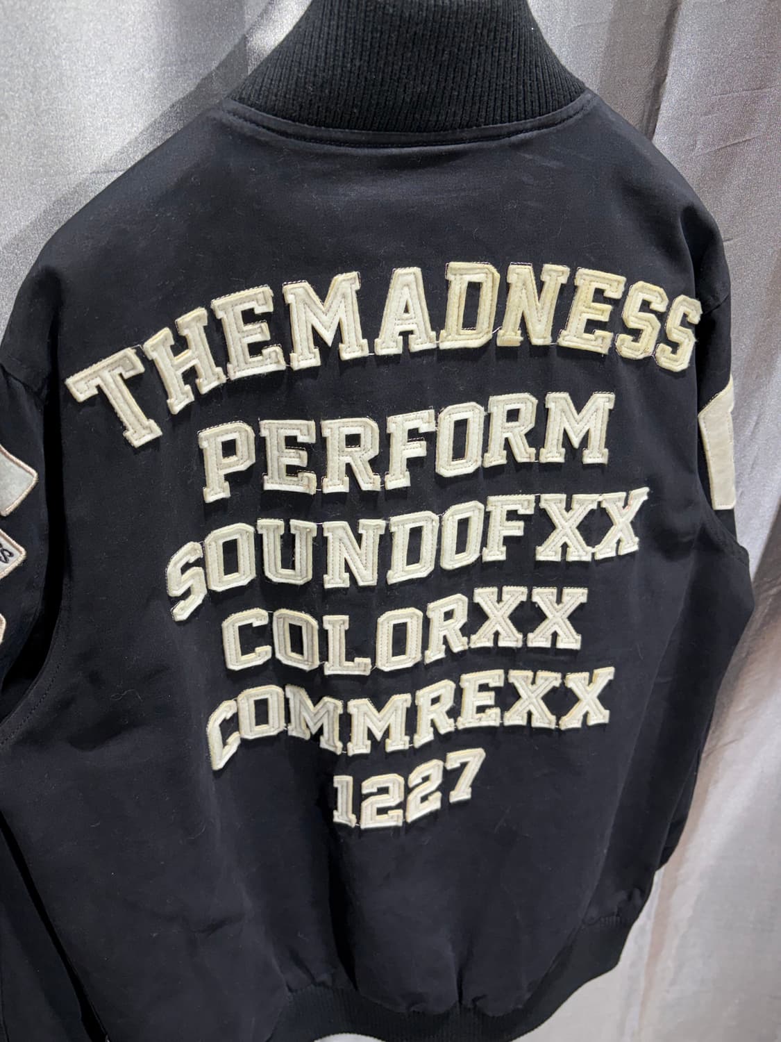 XL 폴더보이즈 인디언 패치 코튼 바시티 상품이미지5