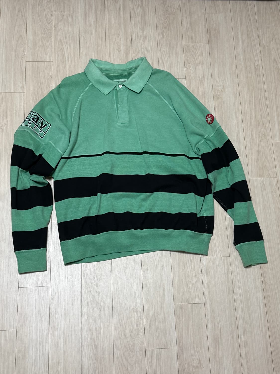 cav empt 카브엠트 카라 스트라이프 맨투맨 상품이미지1